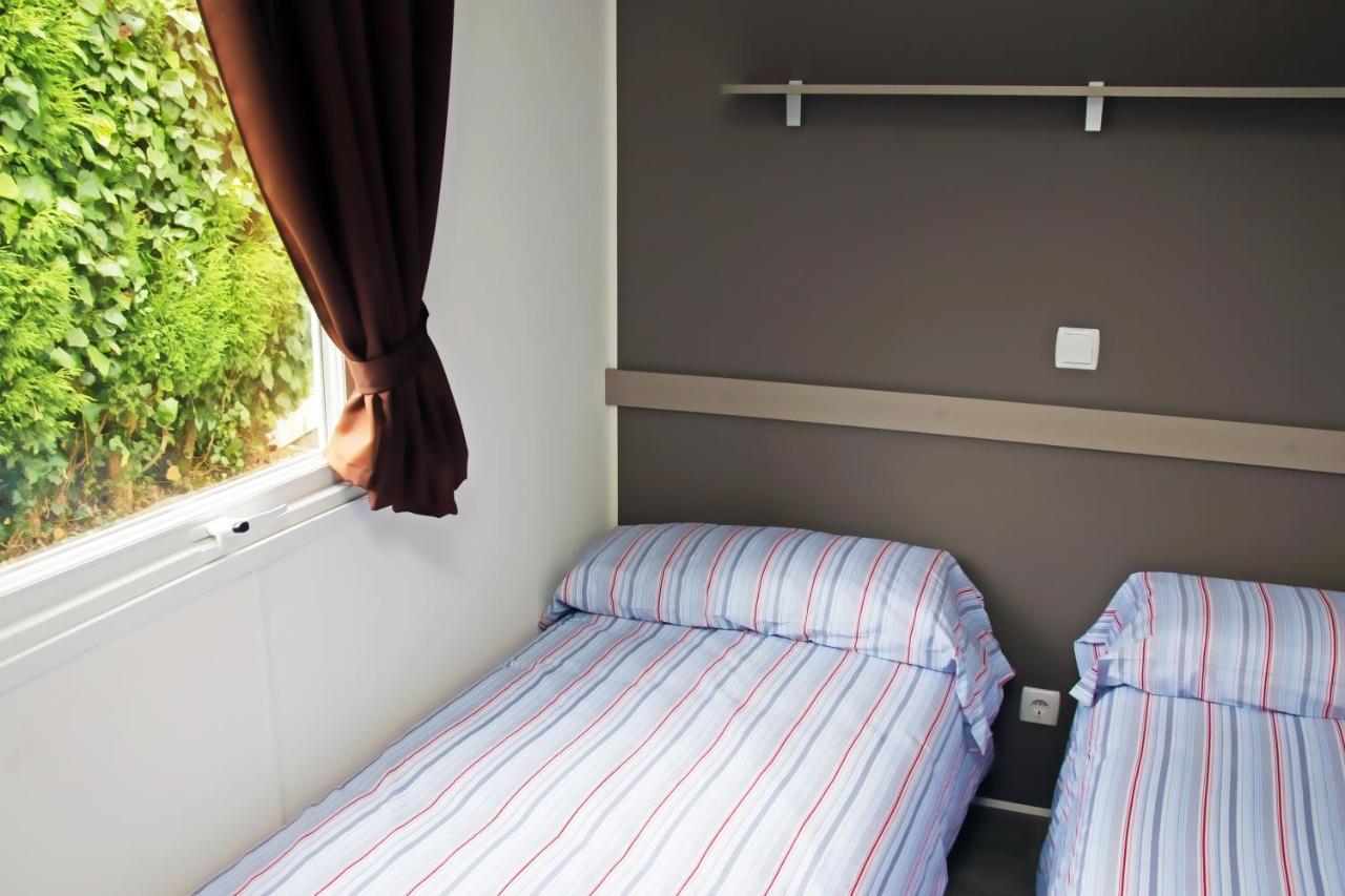 Camping Las Gaviotas Naveces Exterior photo