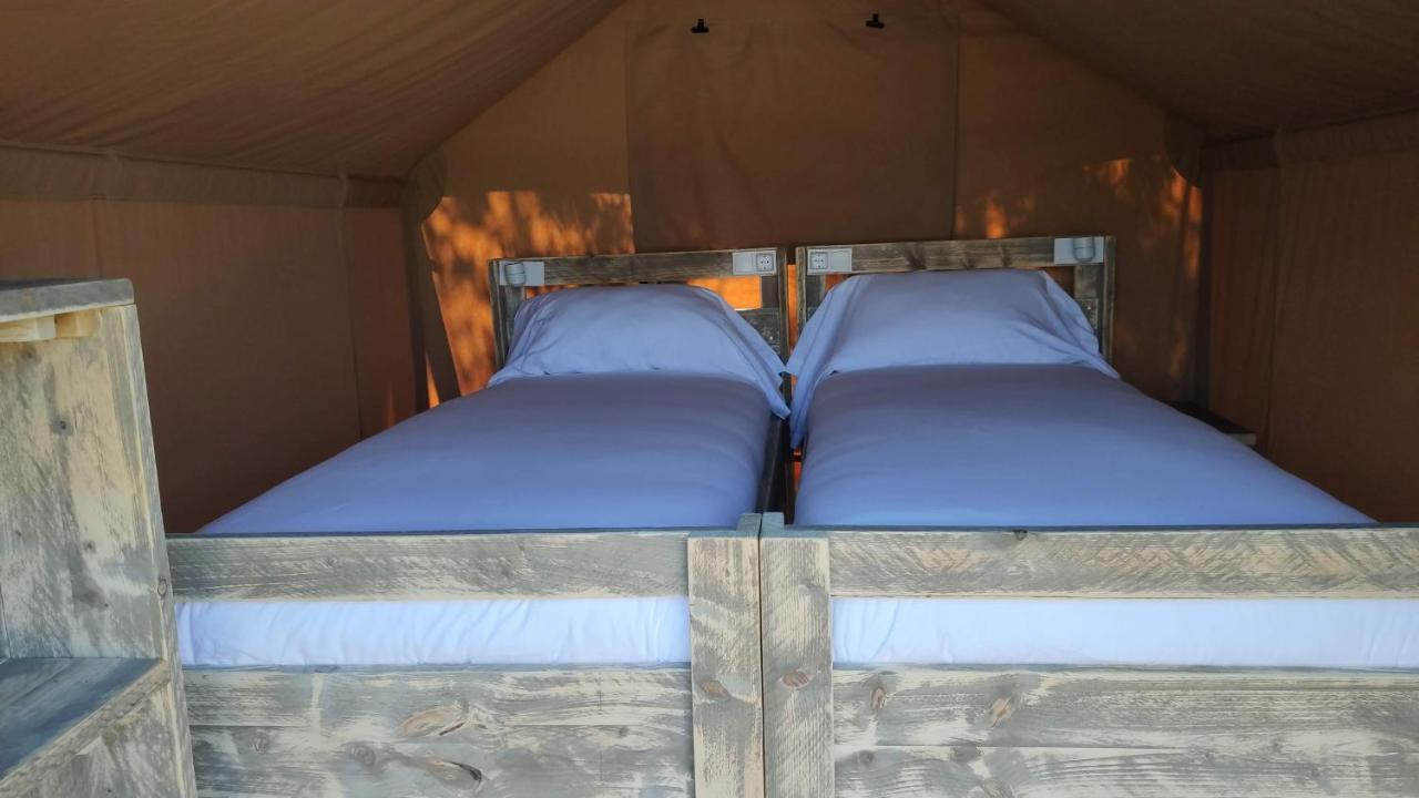 Camping Las Gaviotas Naveces Exterior photo