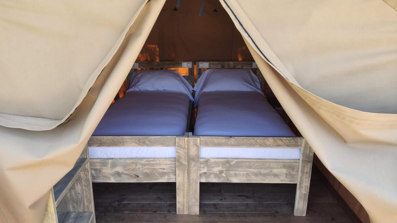 Camping Las Gaviotas Naveces Exterior photo